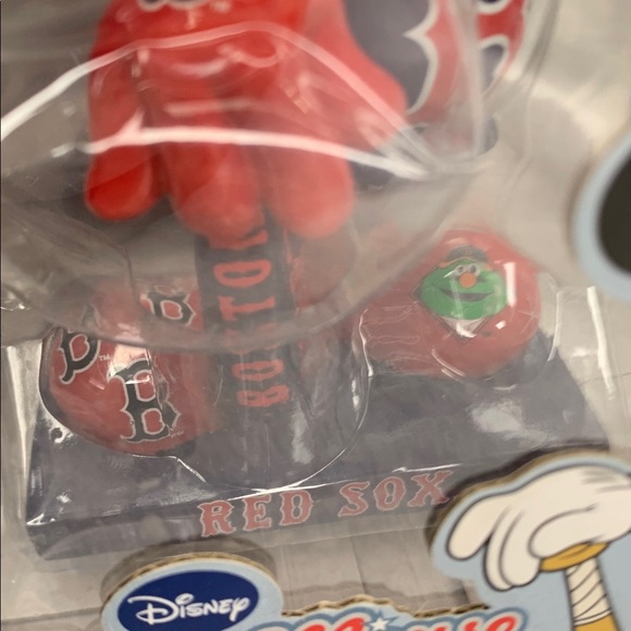 Disney's Mickey Mouse 2010 MLB All Star Boston Red Sox Figurine .**Read Desc ** - Picture 4 of 15